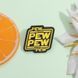 Металлический пин &laquo;Pew Pew Pew&raquo; &mdash; звук бластера Star Wars