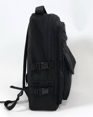 Черный рюкзак с пинами  Черный